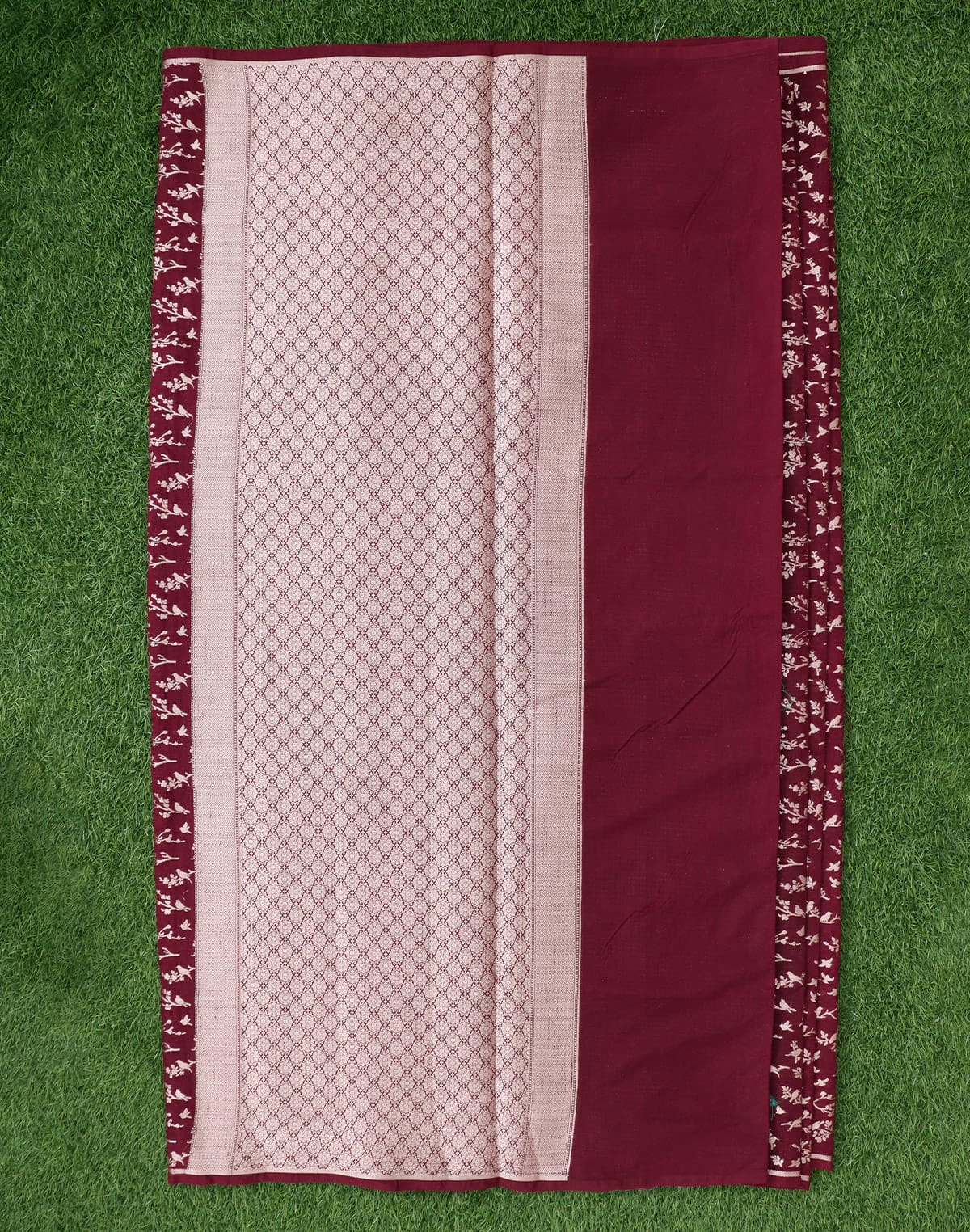 Maroon and Green Banaras Fancy Saree