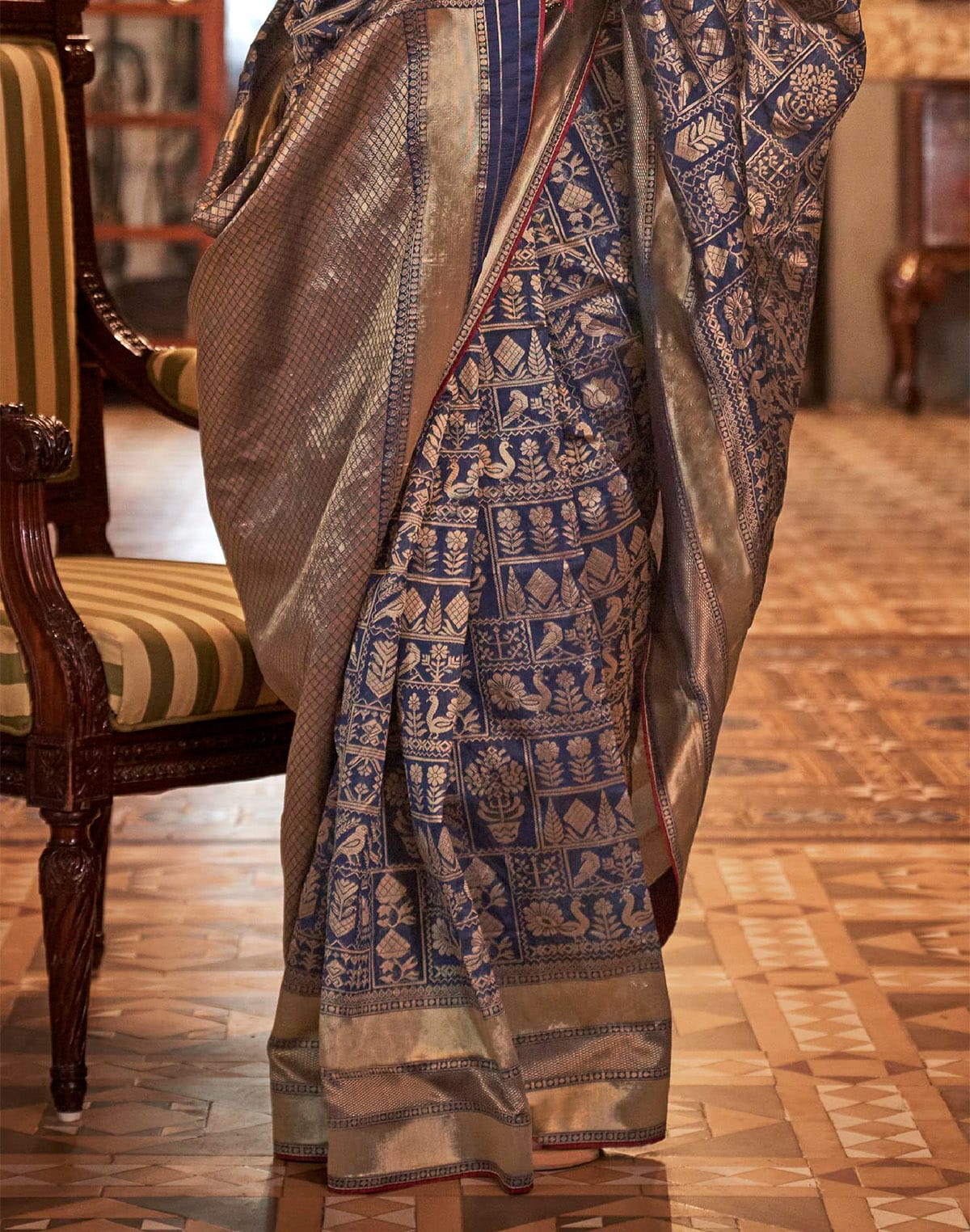 Navy Blue Elegant Novelty Design Banaras Silk Saree