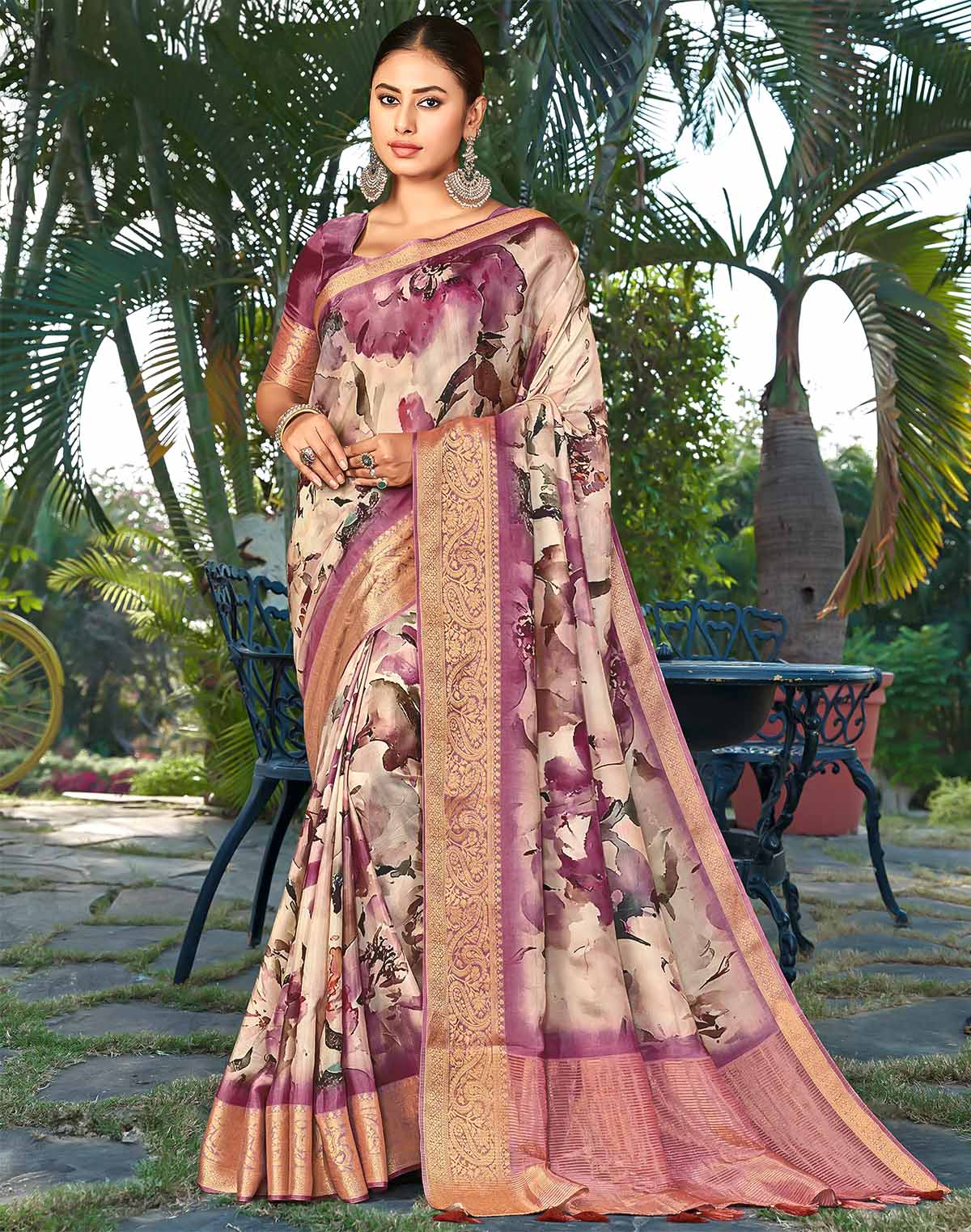 Mauve Purple Graphic Print smooth Dola Silk Saree