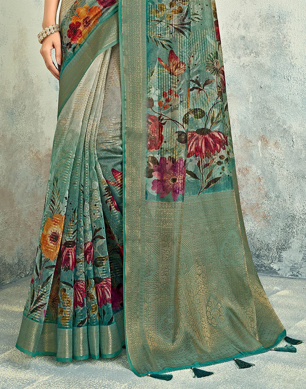 Light Beige Floral Digital Print Tissue Saree