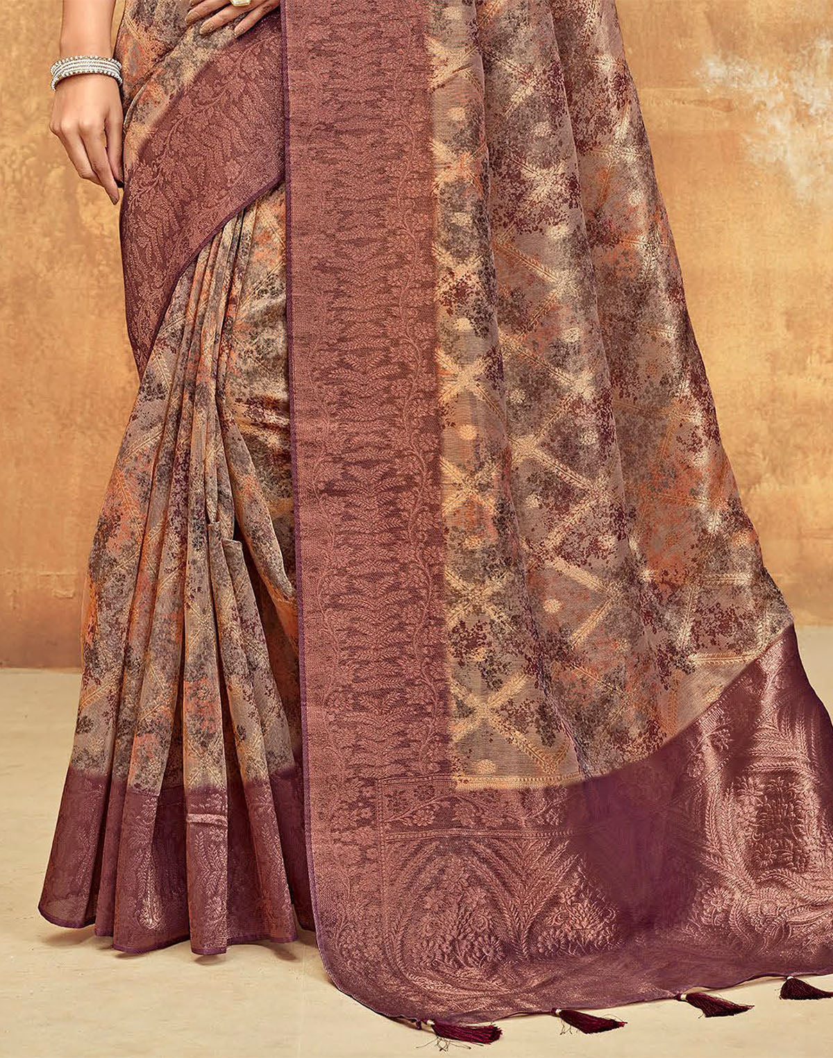 Collection of Elegant Maroon Coloured Organza Saree in a gallery layout