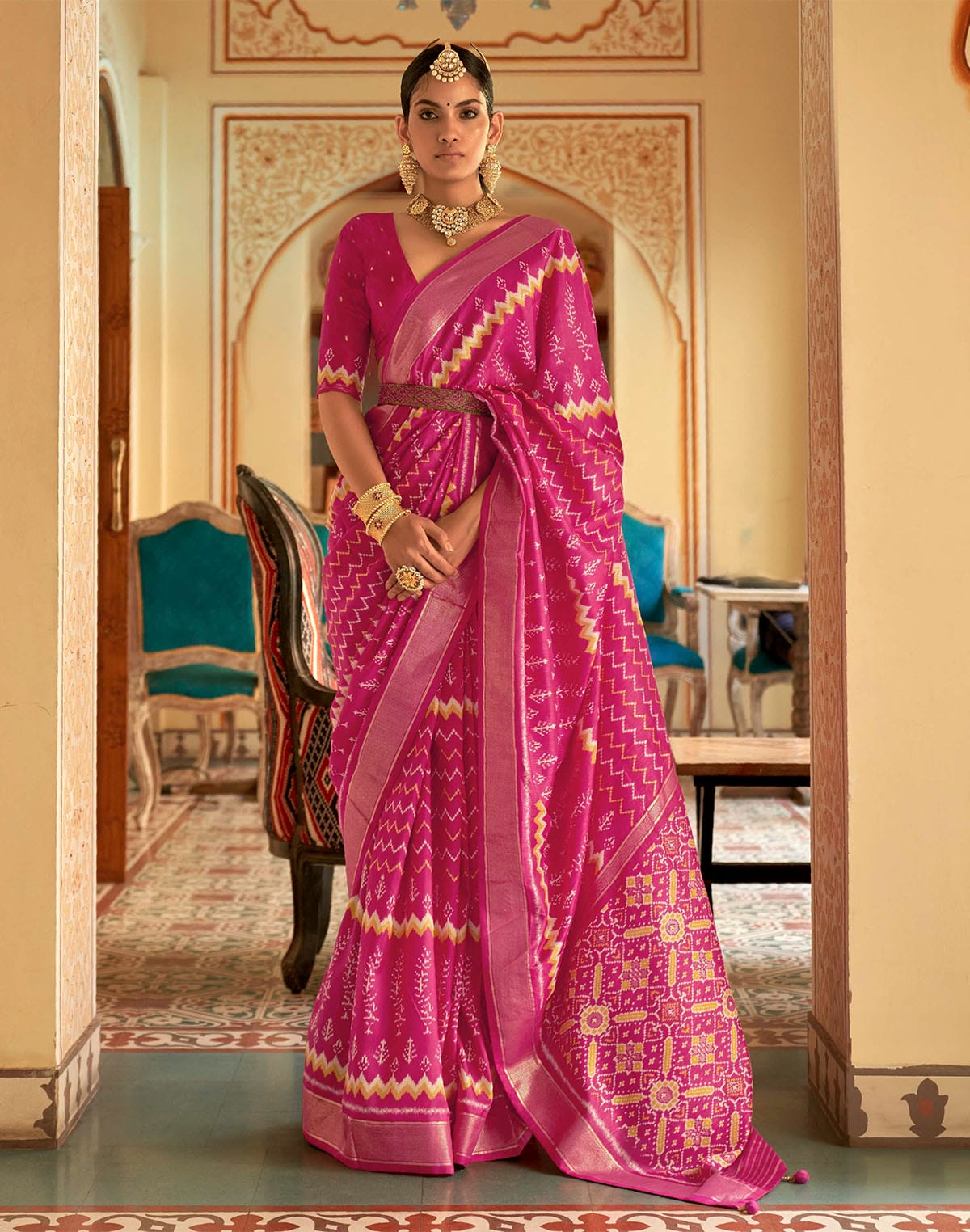 Dazzling Magenta Patola Silk Saree