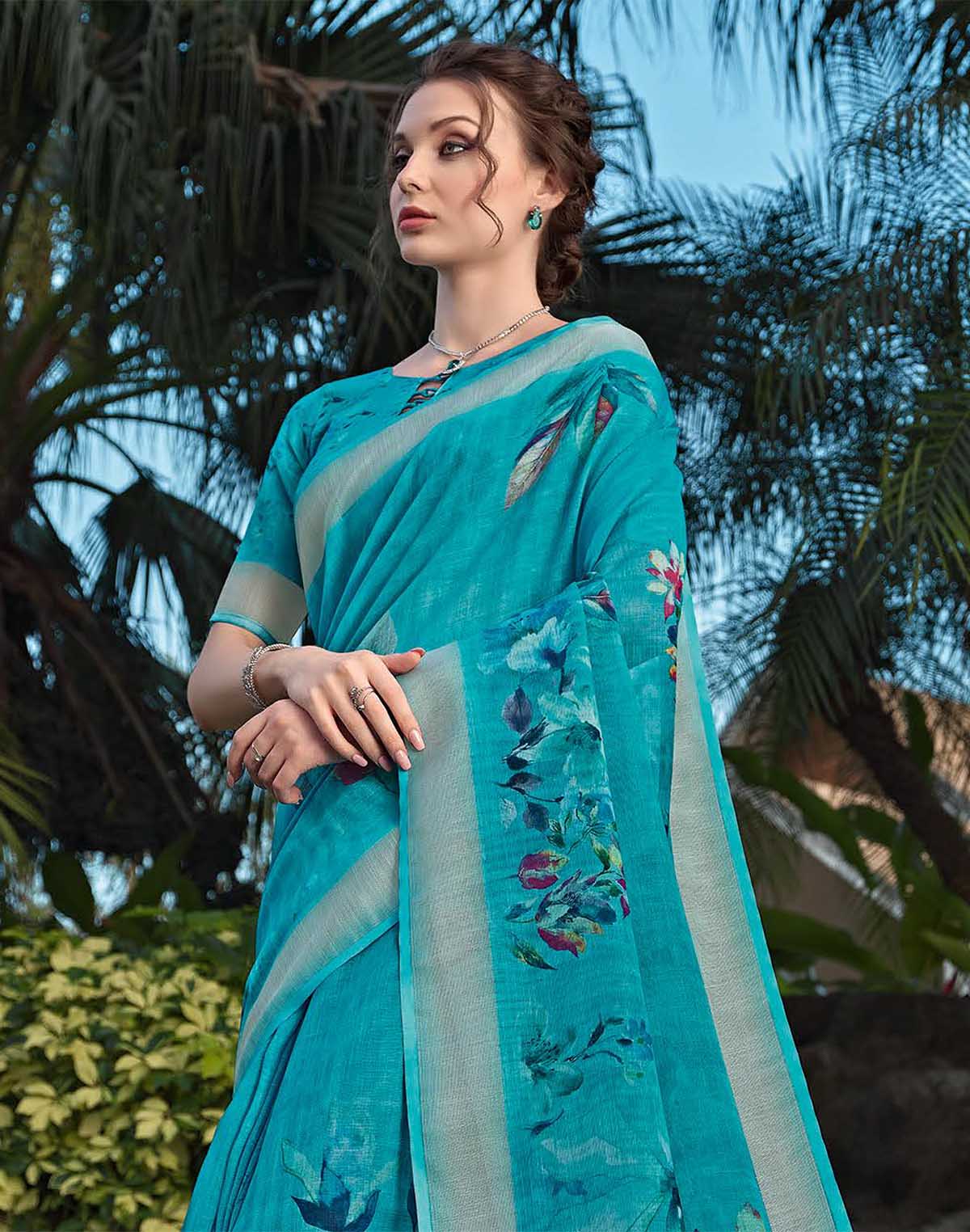 Graceful Green Linen Designer Saree