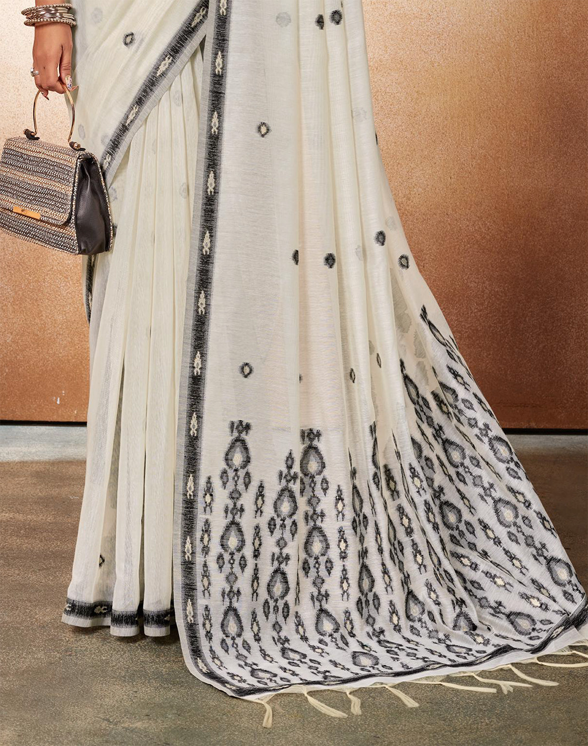 Collection of White Coloured Printed Cotton Silk Saree in a gallery layout