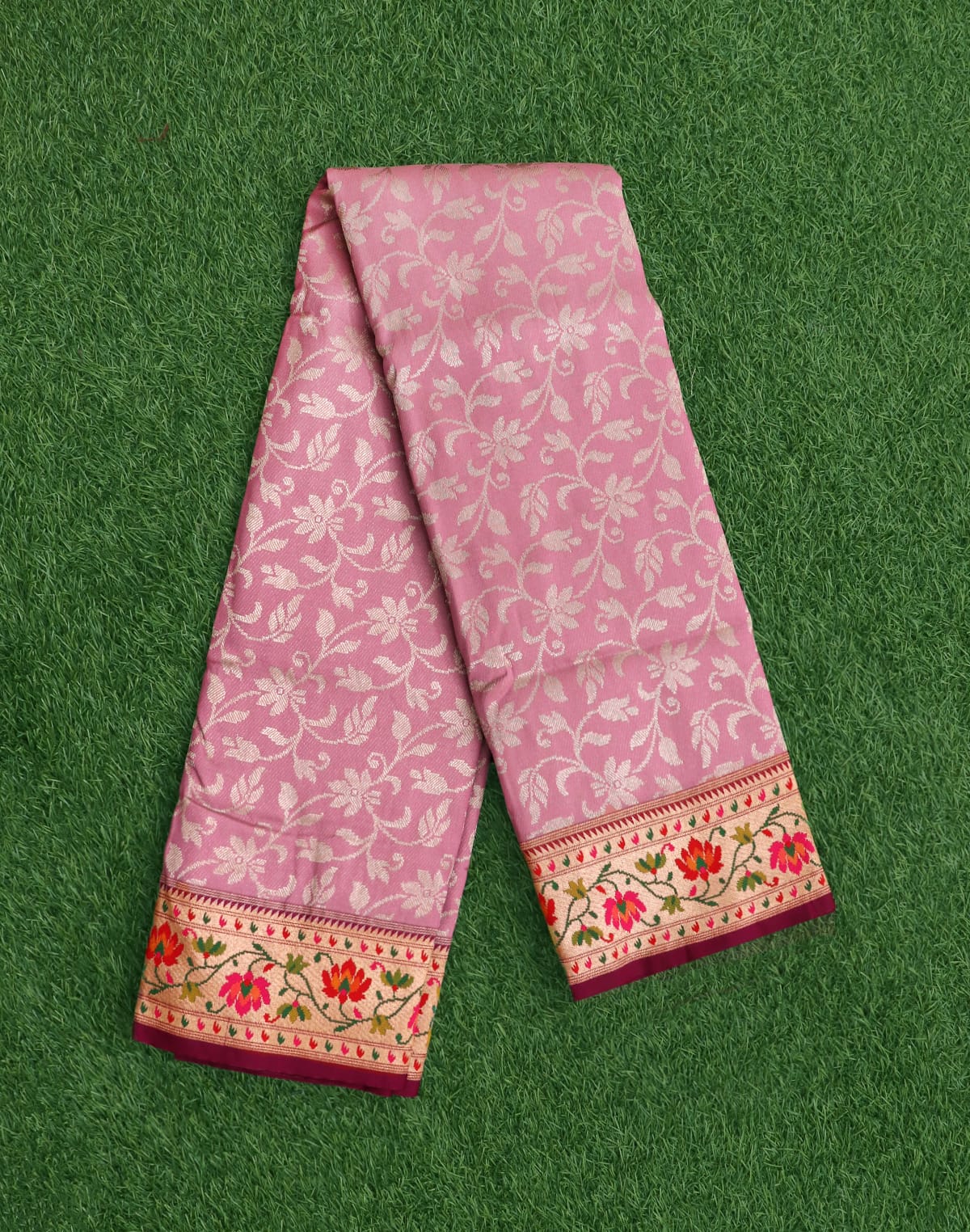 All over Floral weaving Paithani Border Saree