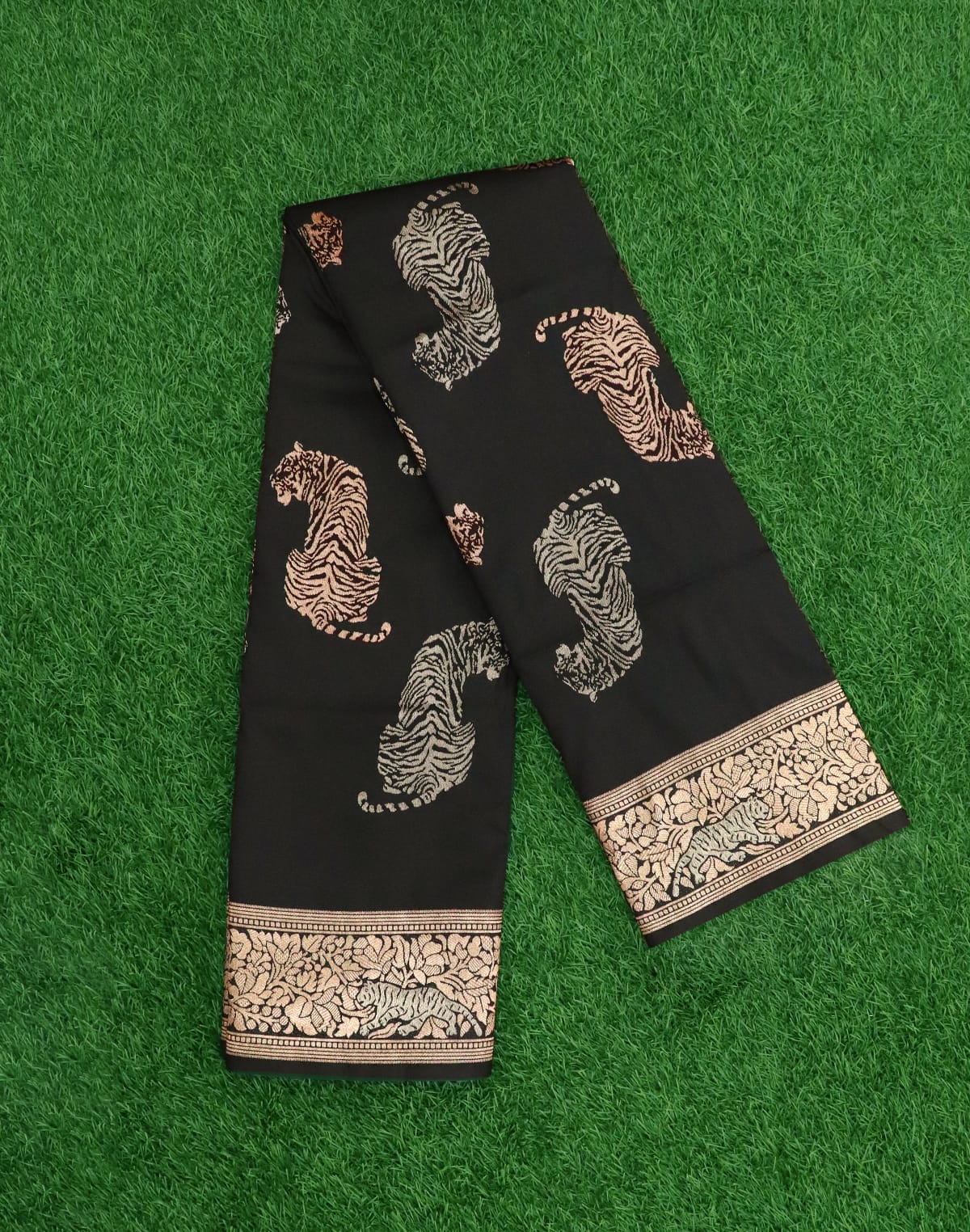 Black Animal Zaring weaving Banaras Saree