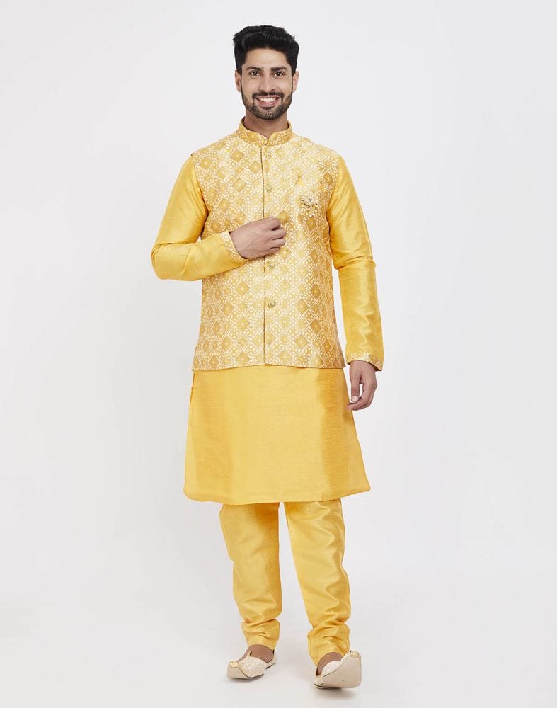 Yellow Self Highlighted Design Kurta Set