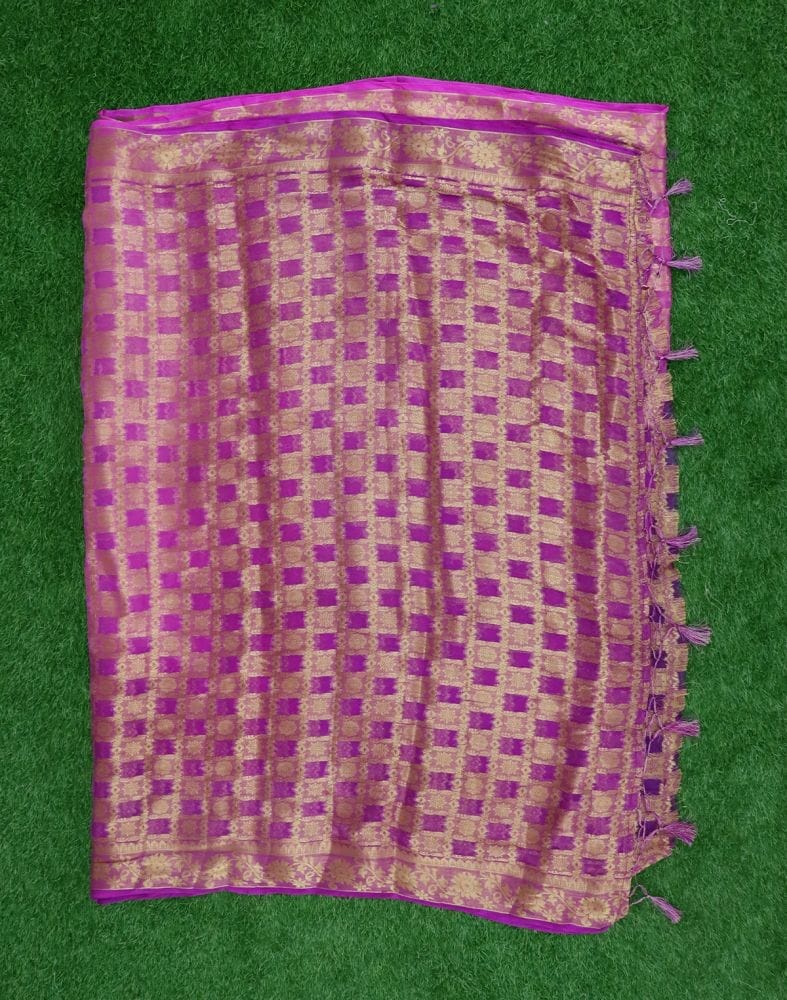 Pink Checkered Chiffon Zari Saree